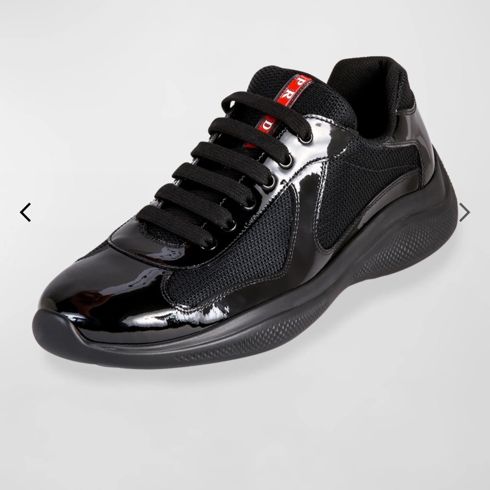MENS PRADA SHOES SIZE 9 IN GOOD CONDITION